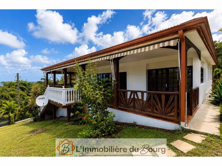 deshaies - haut de villa - vue mer