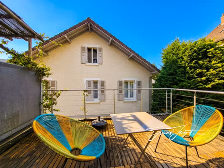 t2 avec terrasse annecy 47 49 m2 + extérieurs - quartier