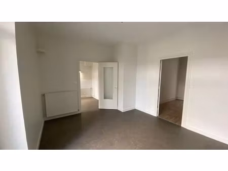 location appartement 3 pièces 50 m² à tarare (69170)