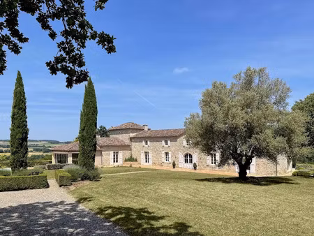 vente maison 13 pièces 371 m² à lectoure (32700)  1 276 600 €