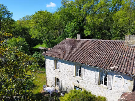 maison de caractère du xve siècle avec studio indépendant