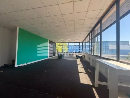 location local d’activités villejuif 94800 387m²