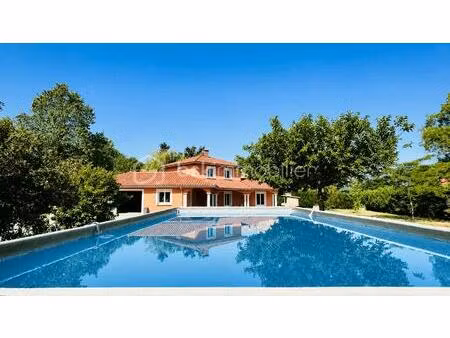 maison traditionnelle de 141 m² à marcollin