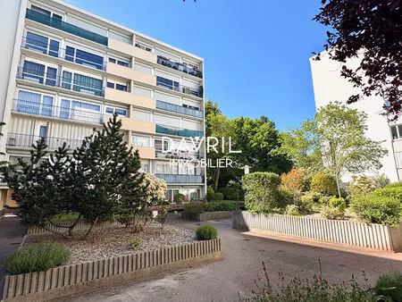en exclusivité chez davril ***proche de toutes les commodités ****gare***commerces ***