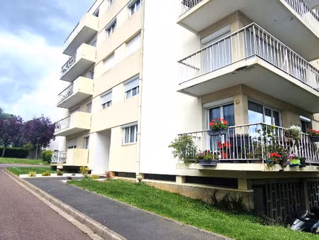 t3 balcon parking et cave 85 m² herouville