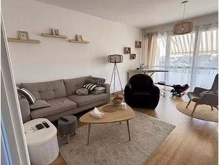 superbe t3 lumineux avec grande terrasse — résidence sécurisée  avenue foch