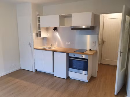 studio de 19.40m² - vannes avec parking