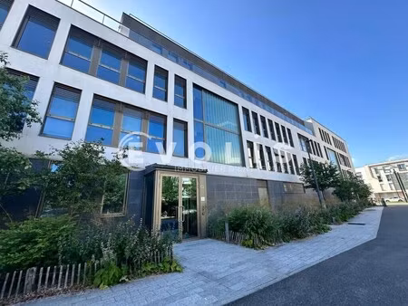 location bureaux 145 m² à 2 251 m²