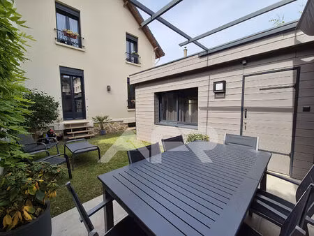 maison rénovée à chatou avec studio indépendant