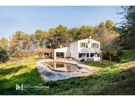 maison rognes 162 m2 sur 10538 m² parcelle en zone boisée