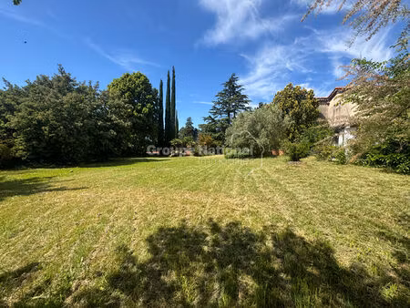 maison 8 pièces 230 m²