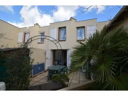 maison de 4 pièces de 90m² + terrasse orientée sud de 40m²