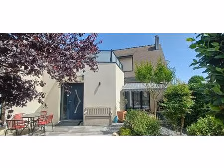 maison beaucouzé 6 pièce(s) 187 m2