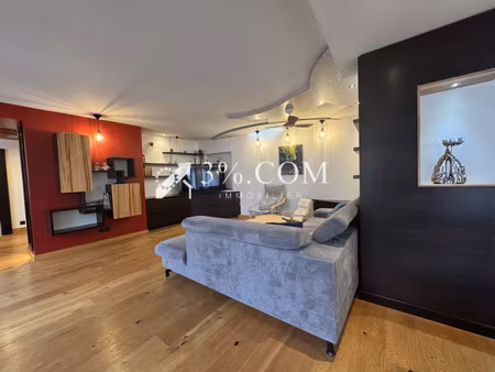 3%com très belle maison avec local professionnel indépendant