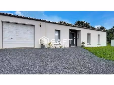 maison de plain-pied de 113m² sur 600 m² - 4 ch - garage - jardin - au calme