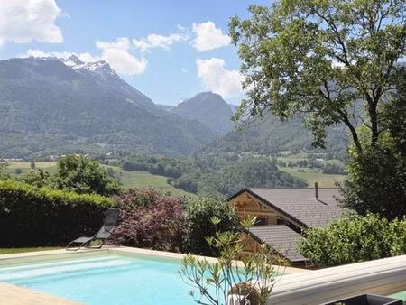 maison de 6 pièces de luxe en vente à faverges  auvergne-rhône-alpes