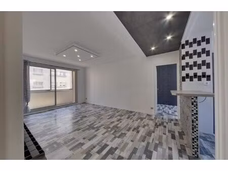 fontaine - appartement 2 chambres et balcon