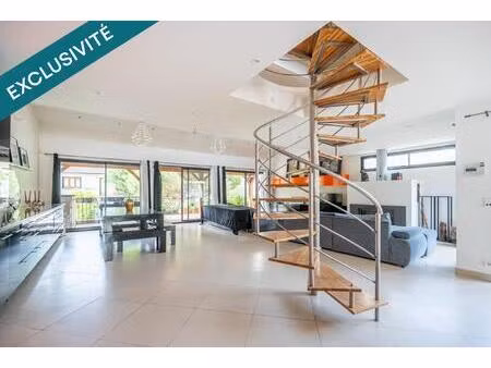 maison de plain pied avec environ 300m2 de sous-sol (2m62m60 de hauteur sous plafond)0