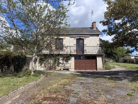 jolie petite maison de village  à quelques pas des commodités du village