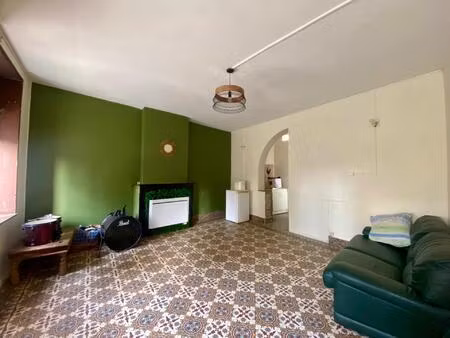 maison de village avec grand garage et double acces