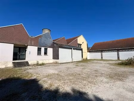 vente/location local d'activités outarville 1 940 m²