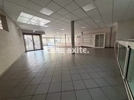 location commerce aix-les-bains 450 m²