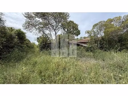 mougins proche vieux village et commerces terrain constructible