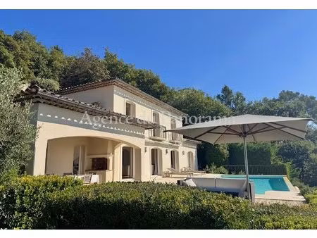 panorama remarquable pour cette propriete unique