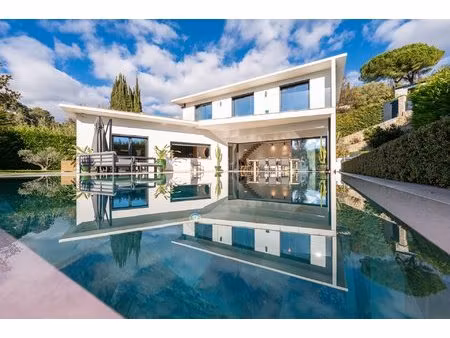 villa contemporaine d’exception à pied du village de saint-paul-de-vence