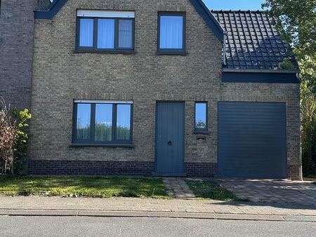 huis te huur in veurne met 2 slaapkamers