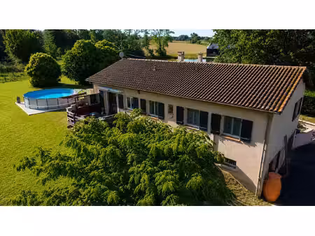 a vendre maison saint medard 4 chambres 151 m2 et jardin arboré