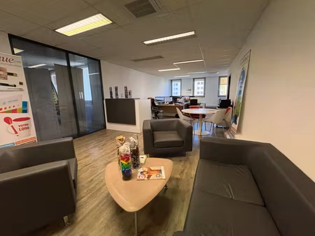 achat local professionnel 194m²