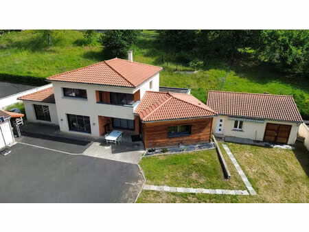 achat maison 6 pièces 213m² thiers 63300