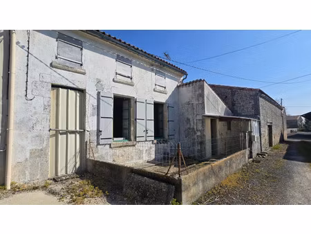 maison à vendre la brousse 2 pièce(s) 48m2 48 090€