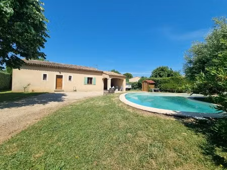 en exclusivité  à regusse  villa de plain-pied avec piscine