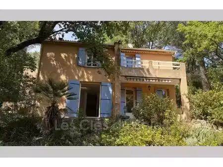 maison familiale - 97 m² - 4 chambres - piscine - jardin