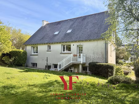 maison familialle au centre ville de plougastel-daoulas  140 m2