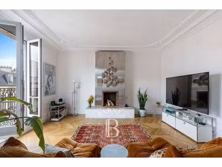 appartement de luxe en vente à canal saint martin  château d’eau  porte saint-denis  paris