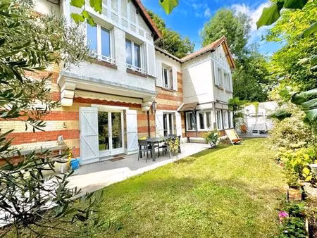 maison de prestige en vente le vésinet  île-de-france