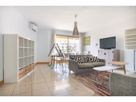 appartement 4 pieces/terrasse/balcon/ parking/ cave - 98 79