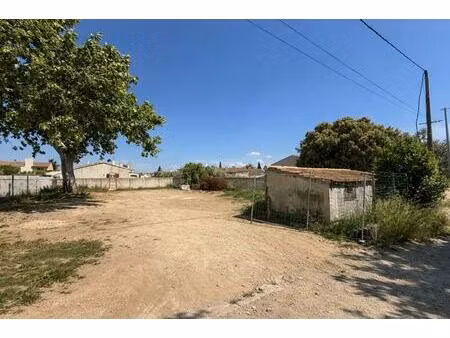 la fare-les-oliviers – beau terrain à découvrir