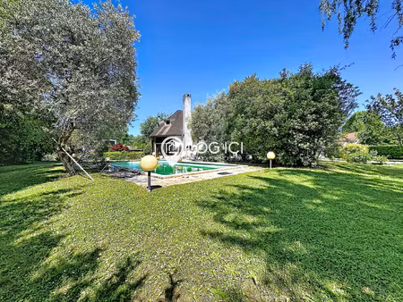 achat maison 9 pièces 260m² nay 64800