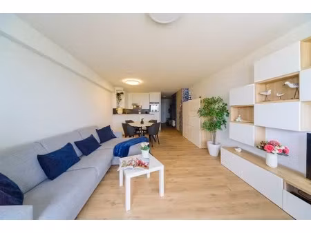appartement centraal gelegen op de zeedijk met 2 slaapkamers