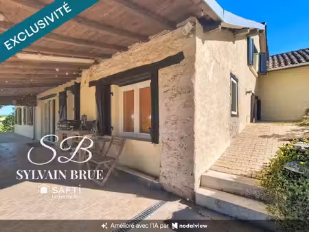maison en pierre rénovée  180 m²  vue dégagée et cadre campagne