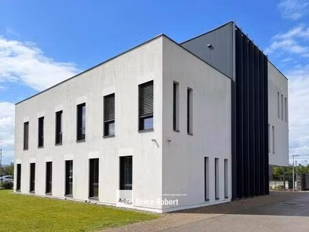vente bureaux 747 m²