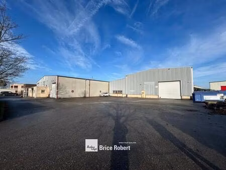 vente local d'activités 1 500 m²