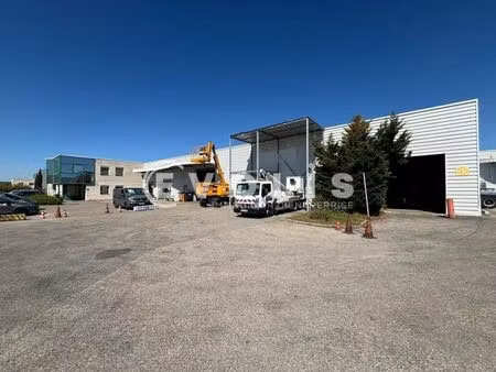 vente local d’activités genas 69740 2465m²