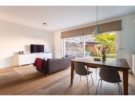 ruime instapklare halfopen woning met 5 slaapkamers