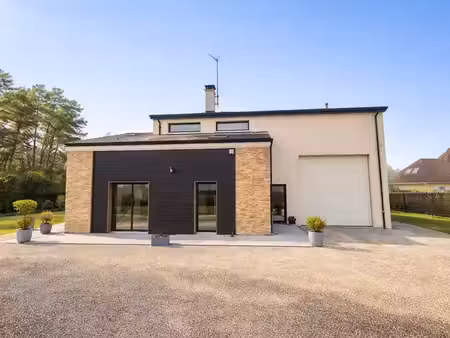 belleneuve - villa 9 pièces à vendre - 245m2 - 465 000 € - réf: 3121 - bourse immobilière