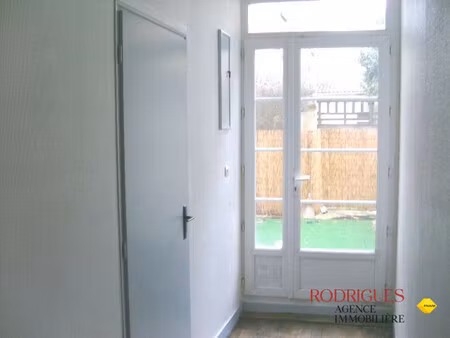 location appartement 2 pièces 37m² poitiers 86000